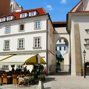 rezervovat zde