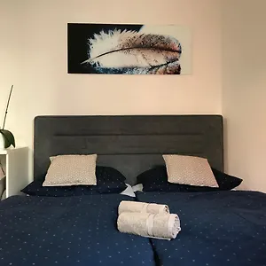  Apartmán Centrum With Private Parking